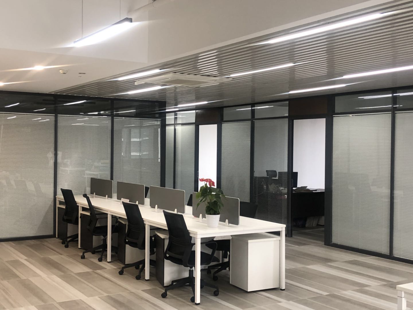 雙玻璃百葉隔斷 雙玻璃百葉隔斷